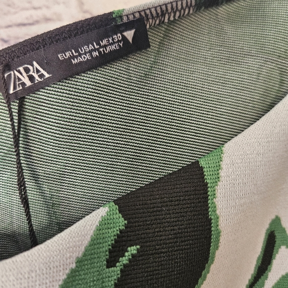 🔥NWT Zara Jacquard multi color O ring asymmetrical crop top sizes S, M , L - Picture 3 of 3